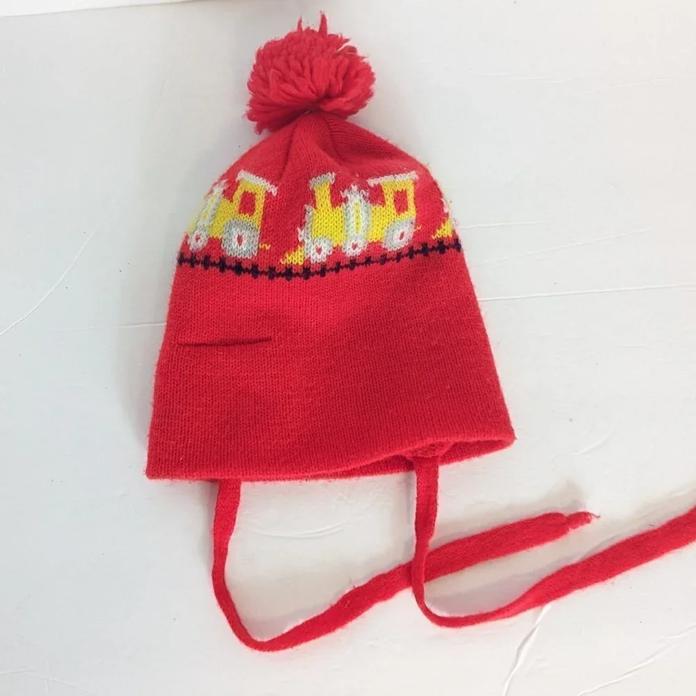 Vintage Choo Choo Train Knit Hat Pom Pom Red Model Toy‎